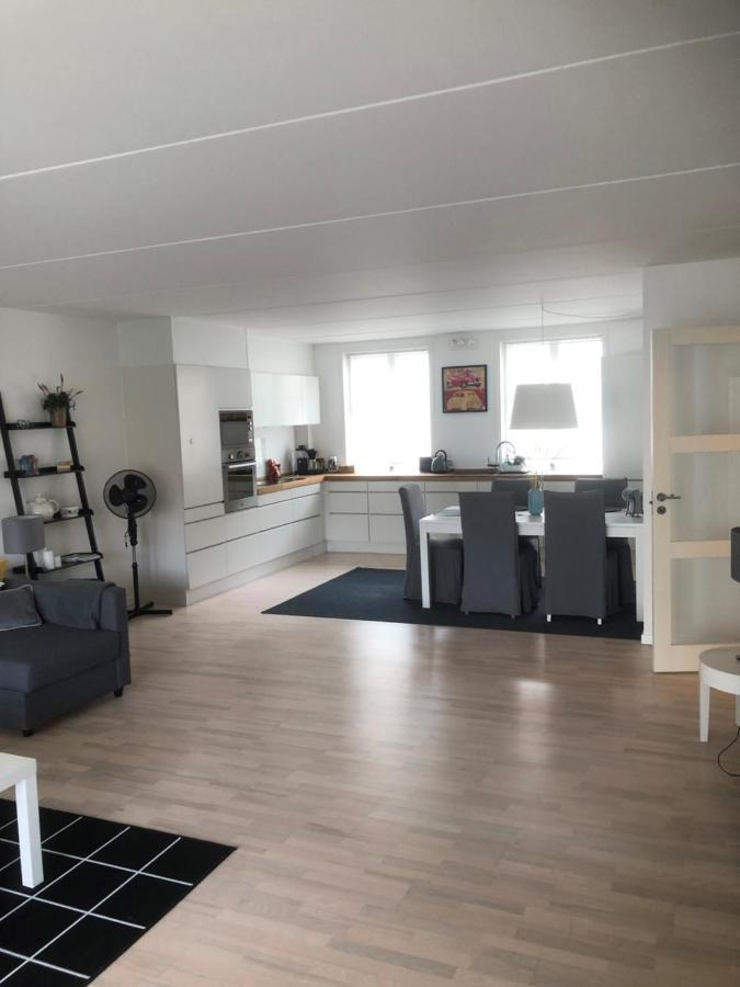 Lux Apartm, 2 Full Bathrooms, 2tv Copenhagen